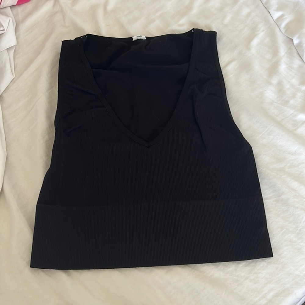Black sport bra